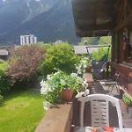 Πανσιόν Tellahouse